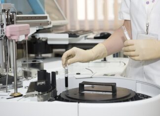 Czy pracownik może zwrócić nagrodę?